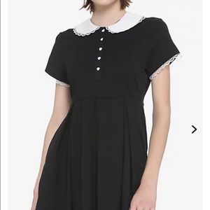 NWT black and white Hot Topic dress, size 3X